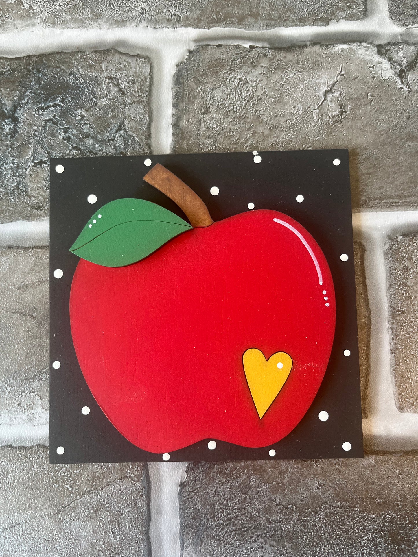 Apple Ladder Tile