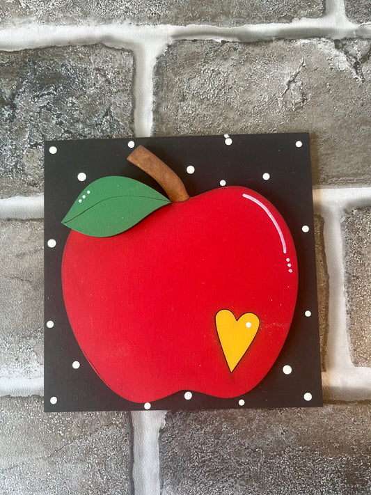 Apple Ladder Tile