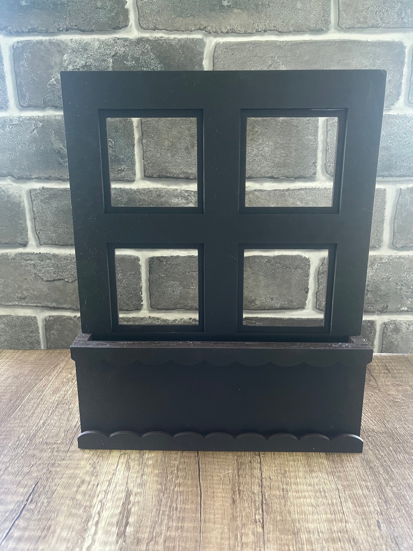 Salt Box House Window Inset