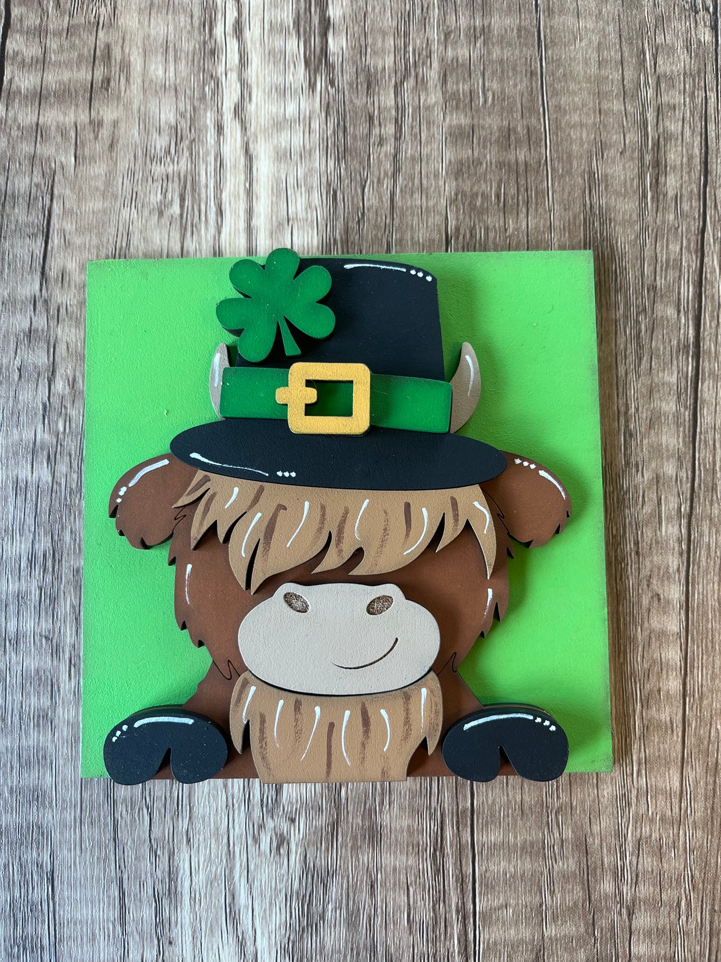 St. Patrick's Day Highland Cow Ladder Tile