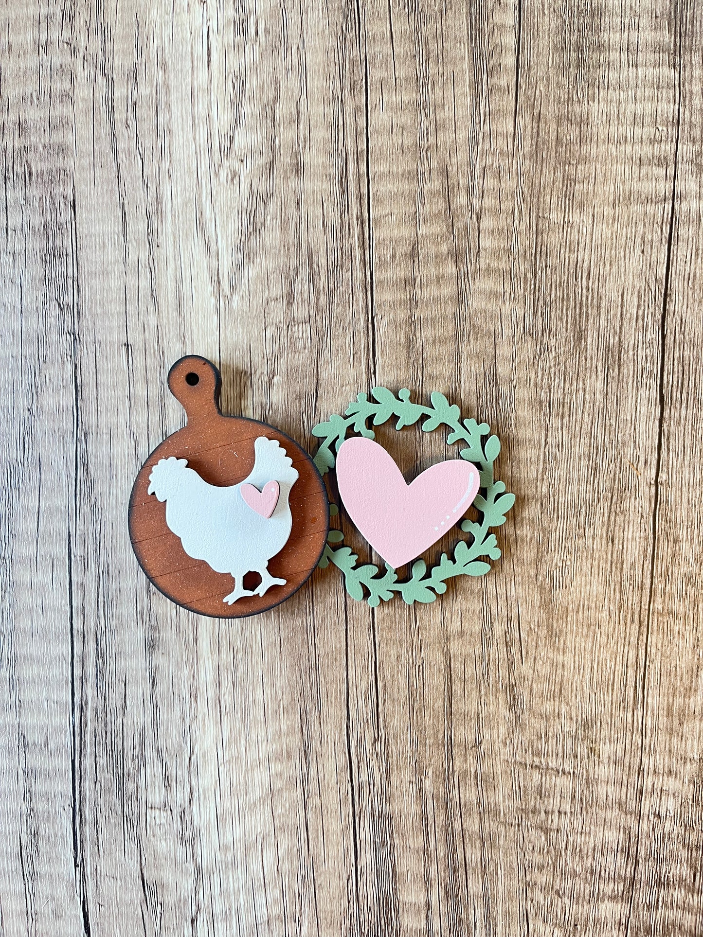 Chicken/Wreath Mini Cottage Cabinet Insert