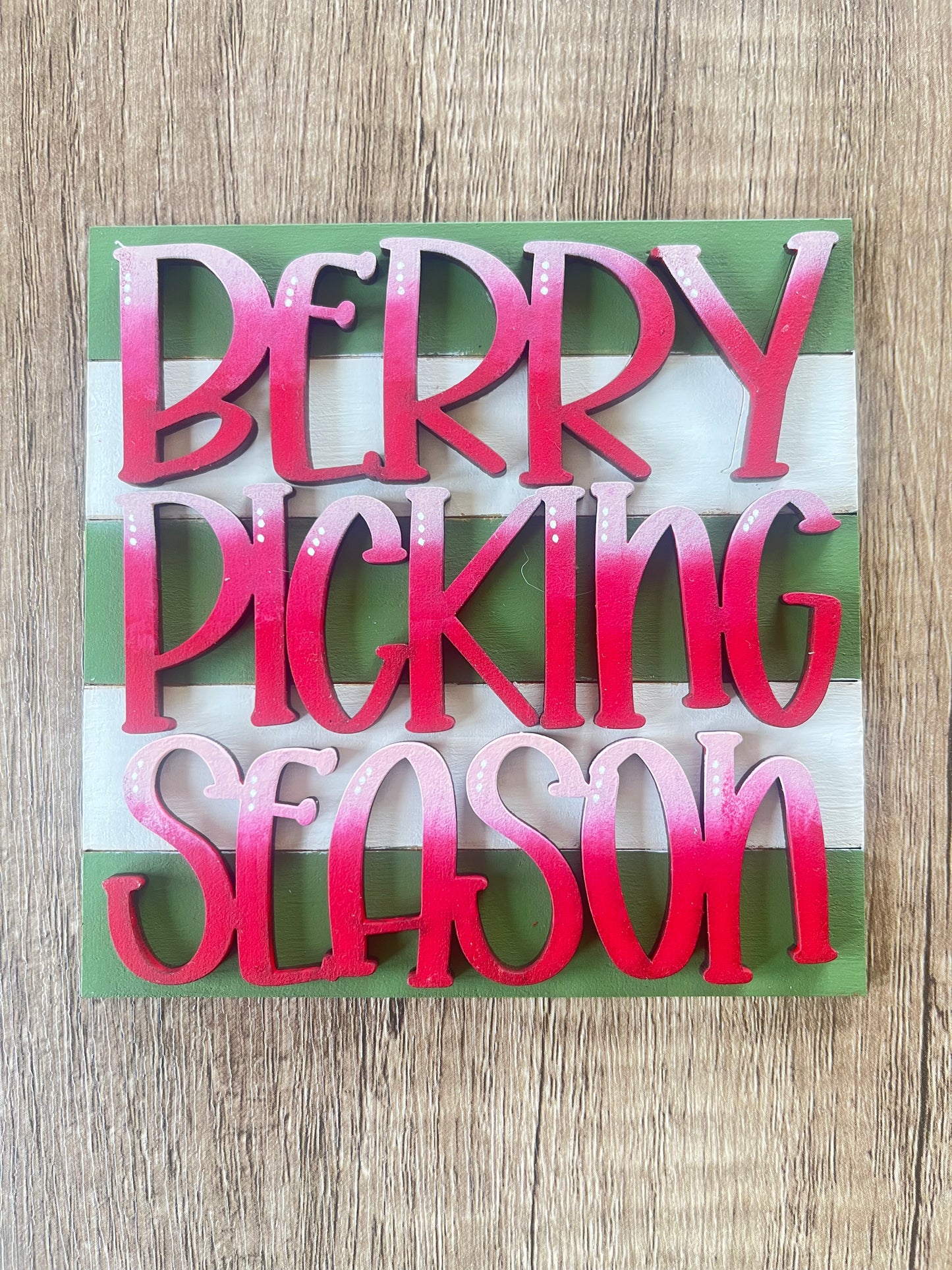 Berry Picking Ladder Tile
