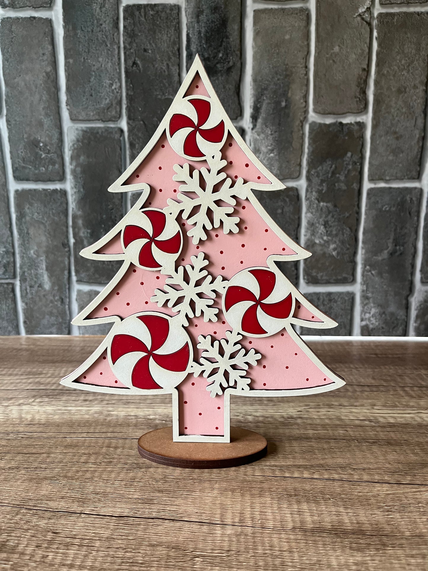 Peppermint Tree Shelf Sitter