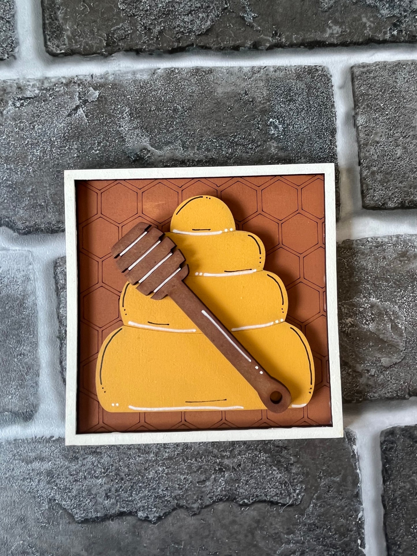 Bee Hive Ladder Tile