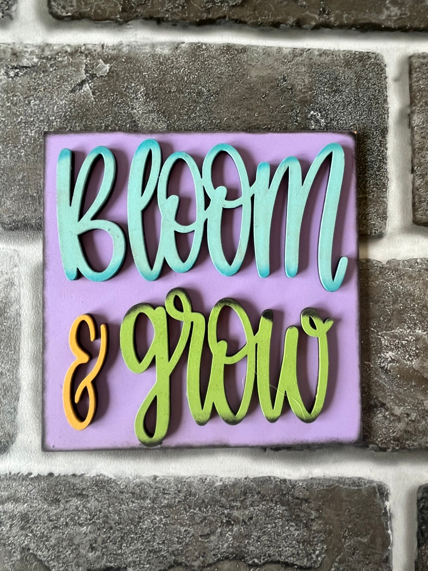 Bloom & Grow Ladder Tile
