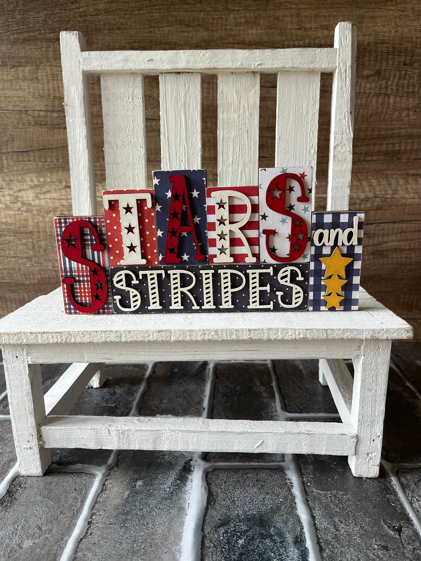 Stars and Stripes Shelf Sitter