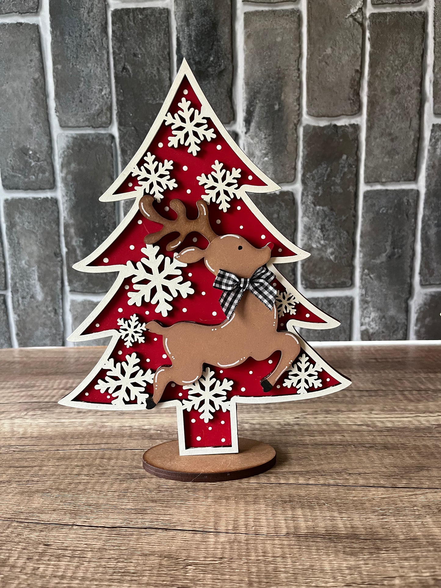 Reindeer Tree Shelf Sitter