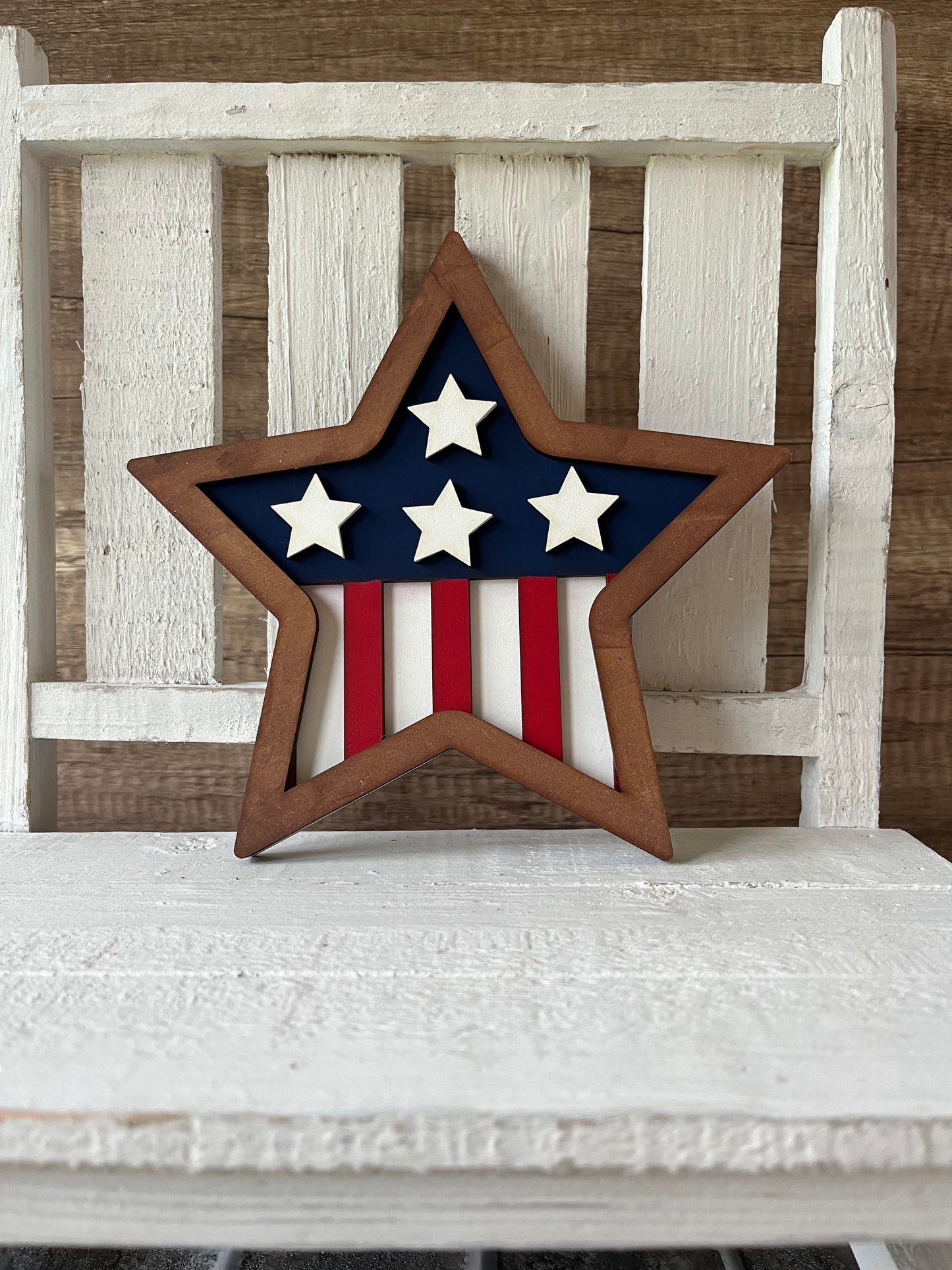 Flag Star Shelf Sitter