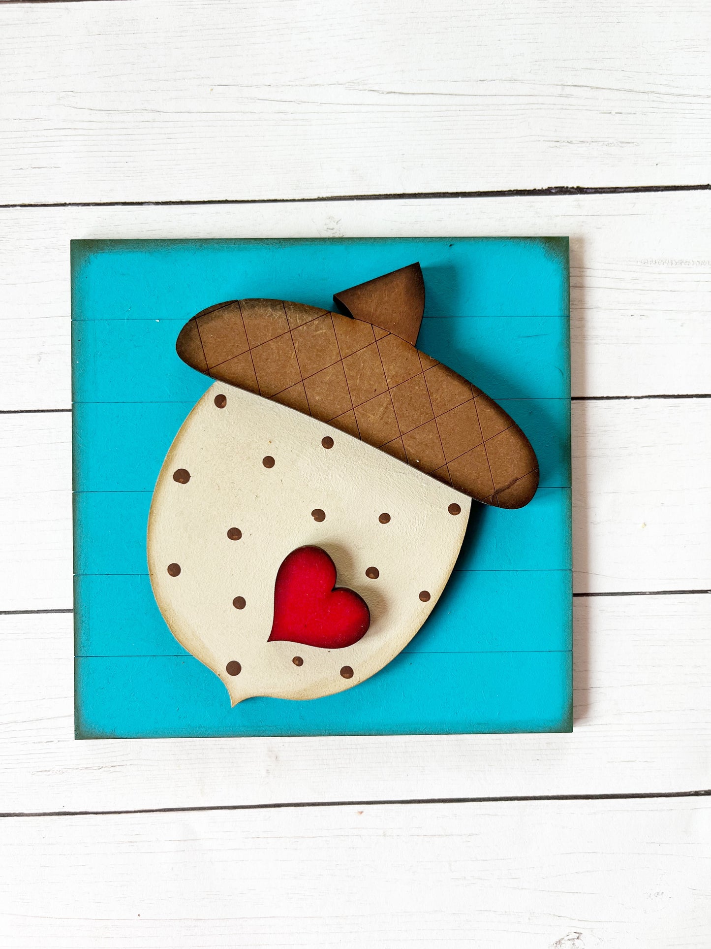 Acorn Ladder Tile