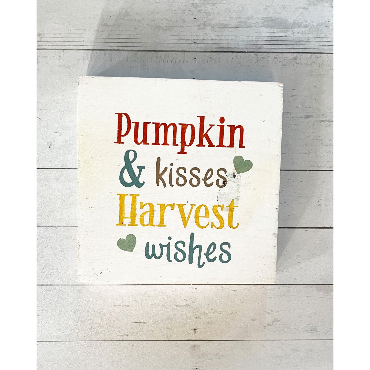 Pumpkin Kisses Shelf Sitter