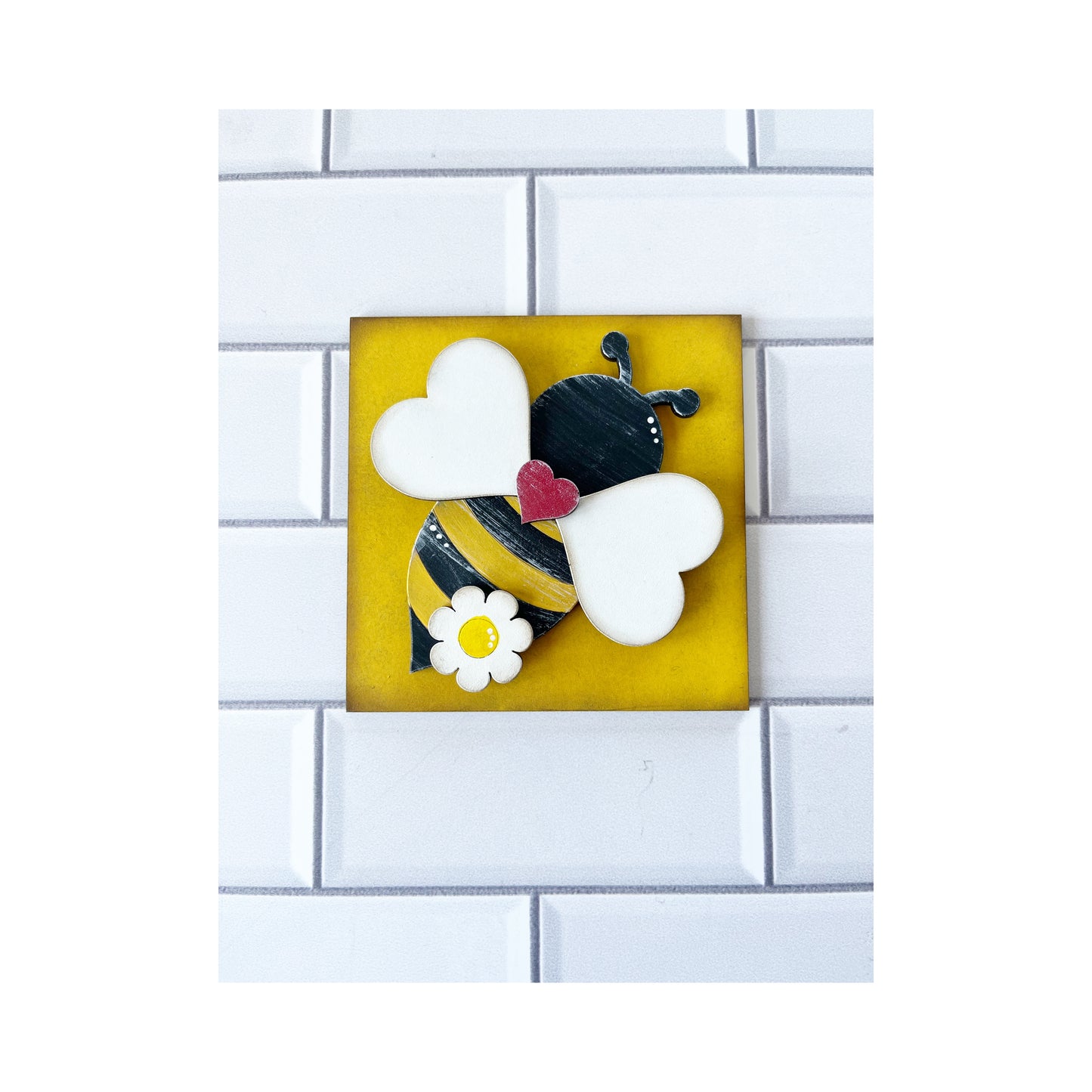 Bee Ladder Tile