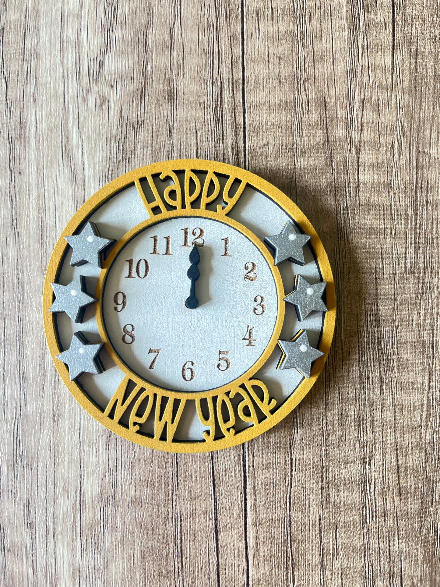 Happy New Year Seasonal Round