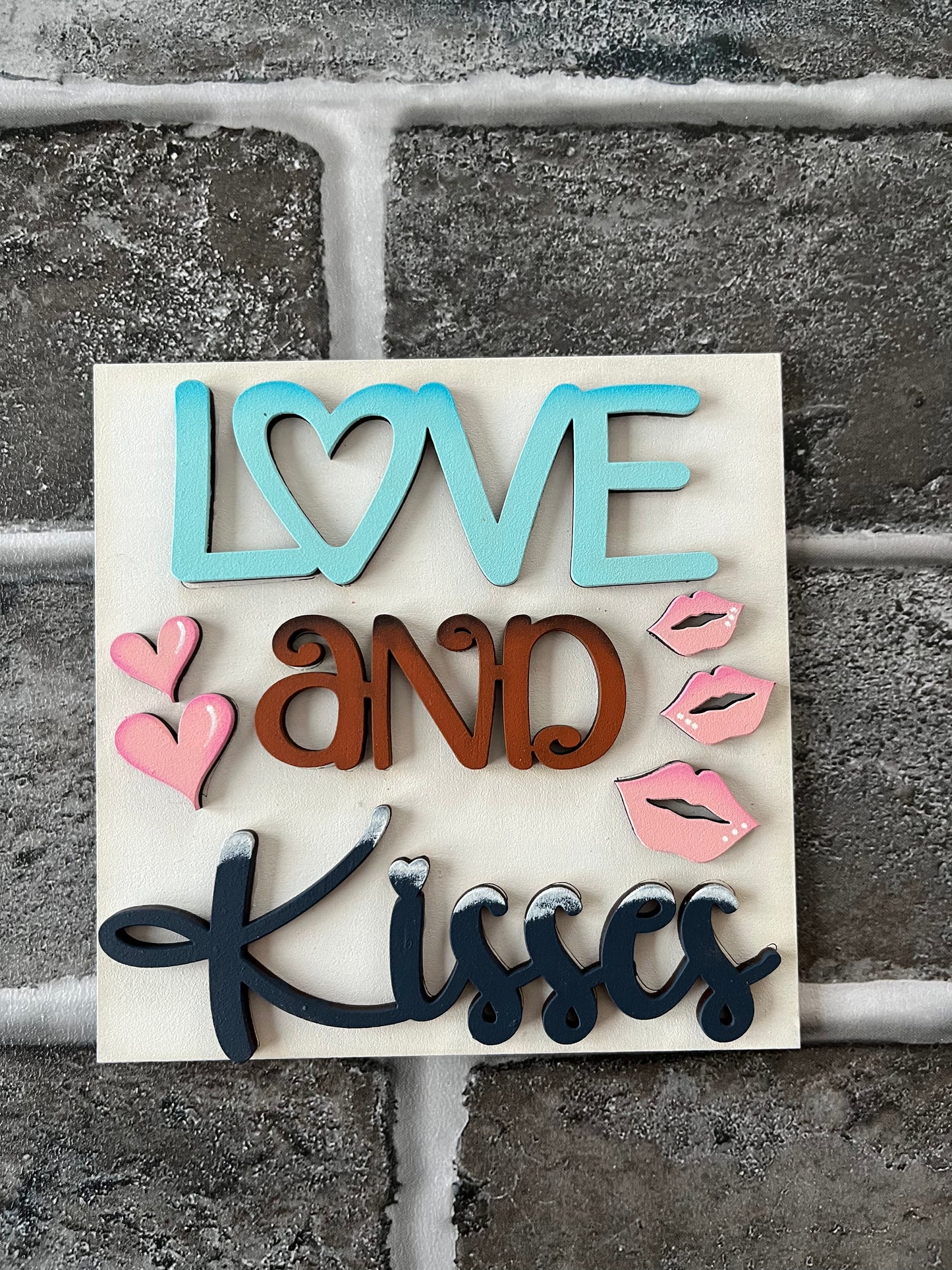 Love Kisses Ladder Tile
