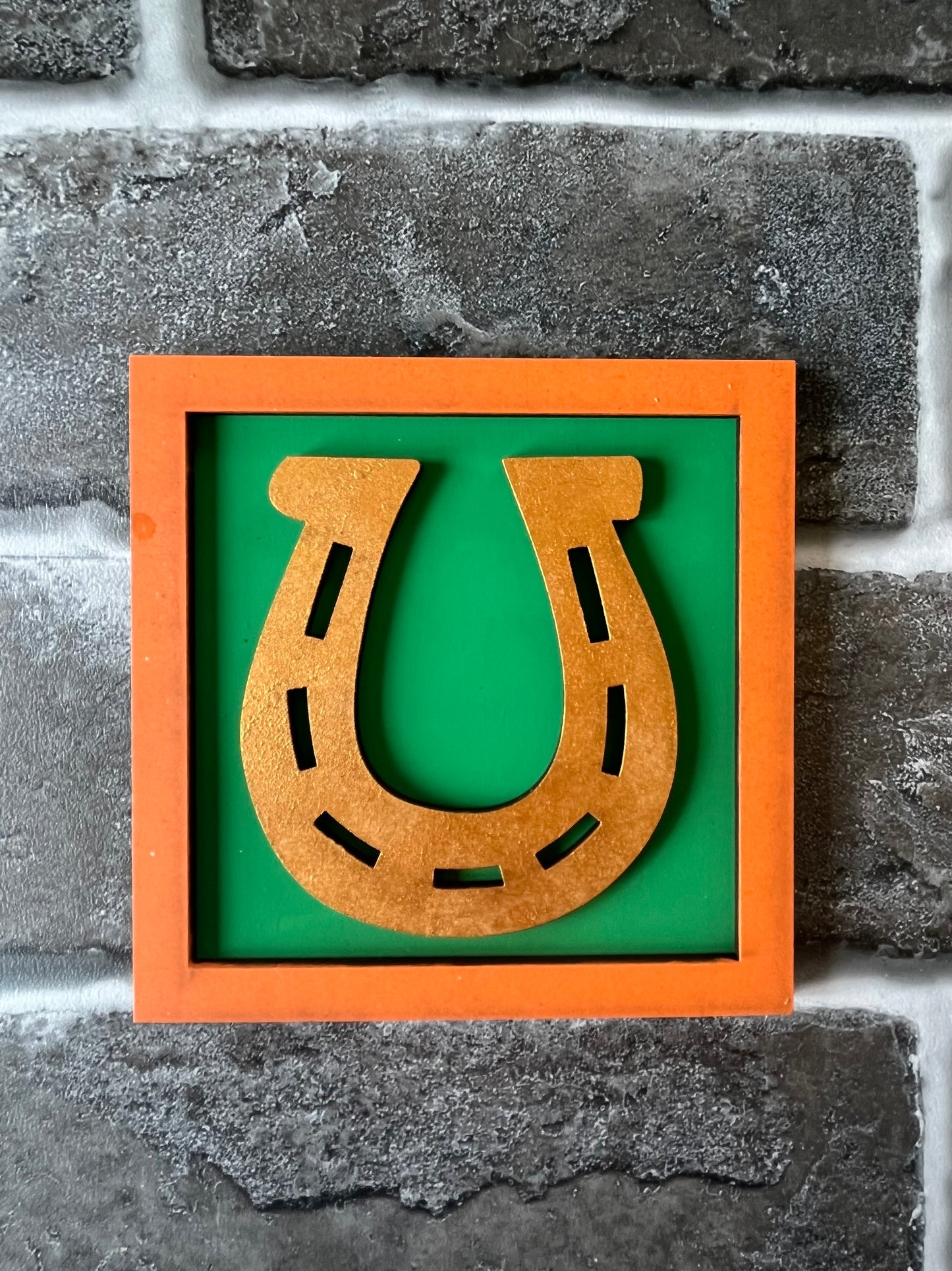 Lucky Horseshoe Ladder Tile