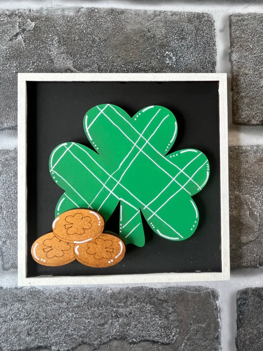 Shamrock and Coins Ladder Tile