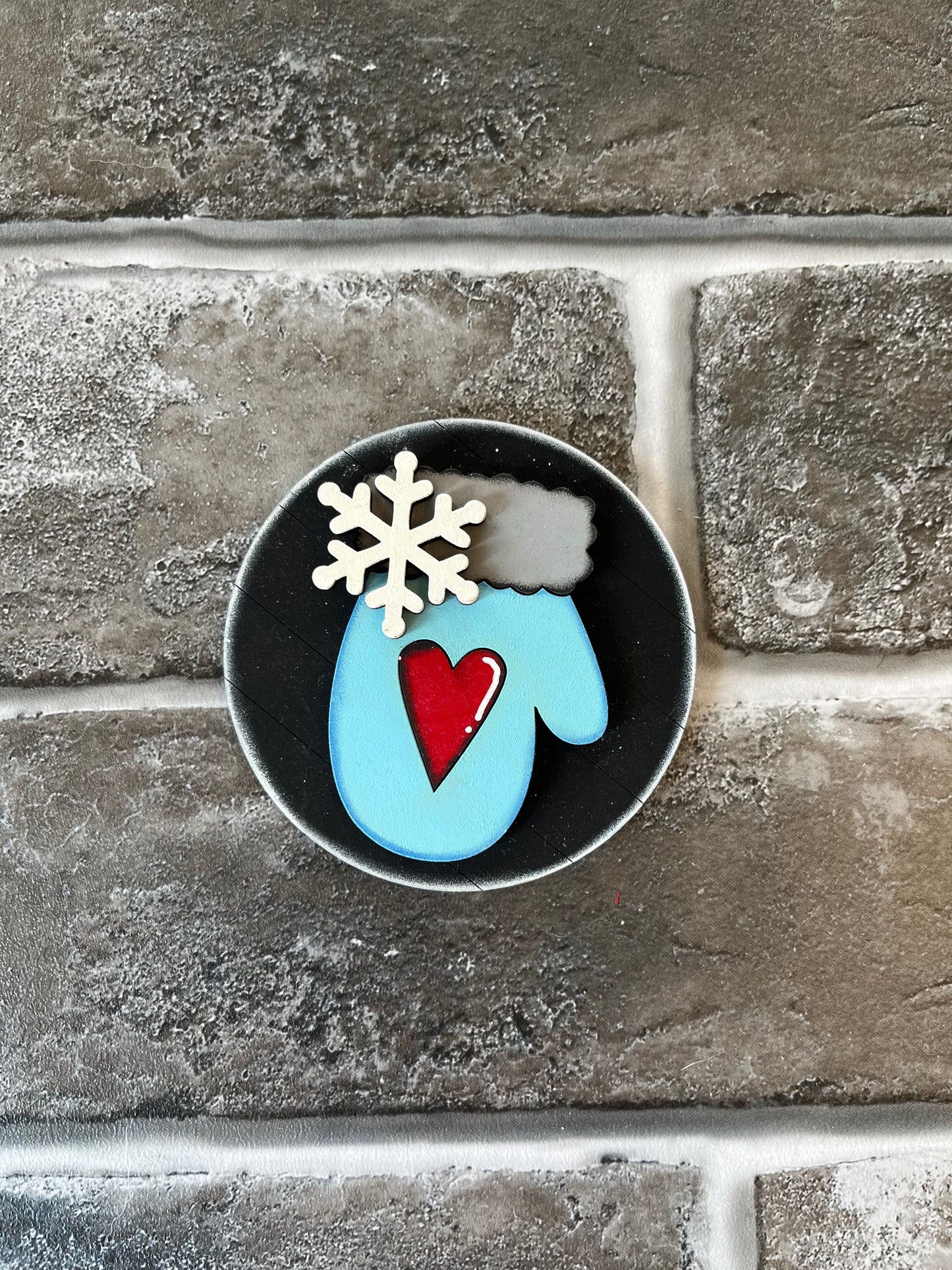 Winter Mitten Seasonal Round