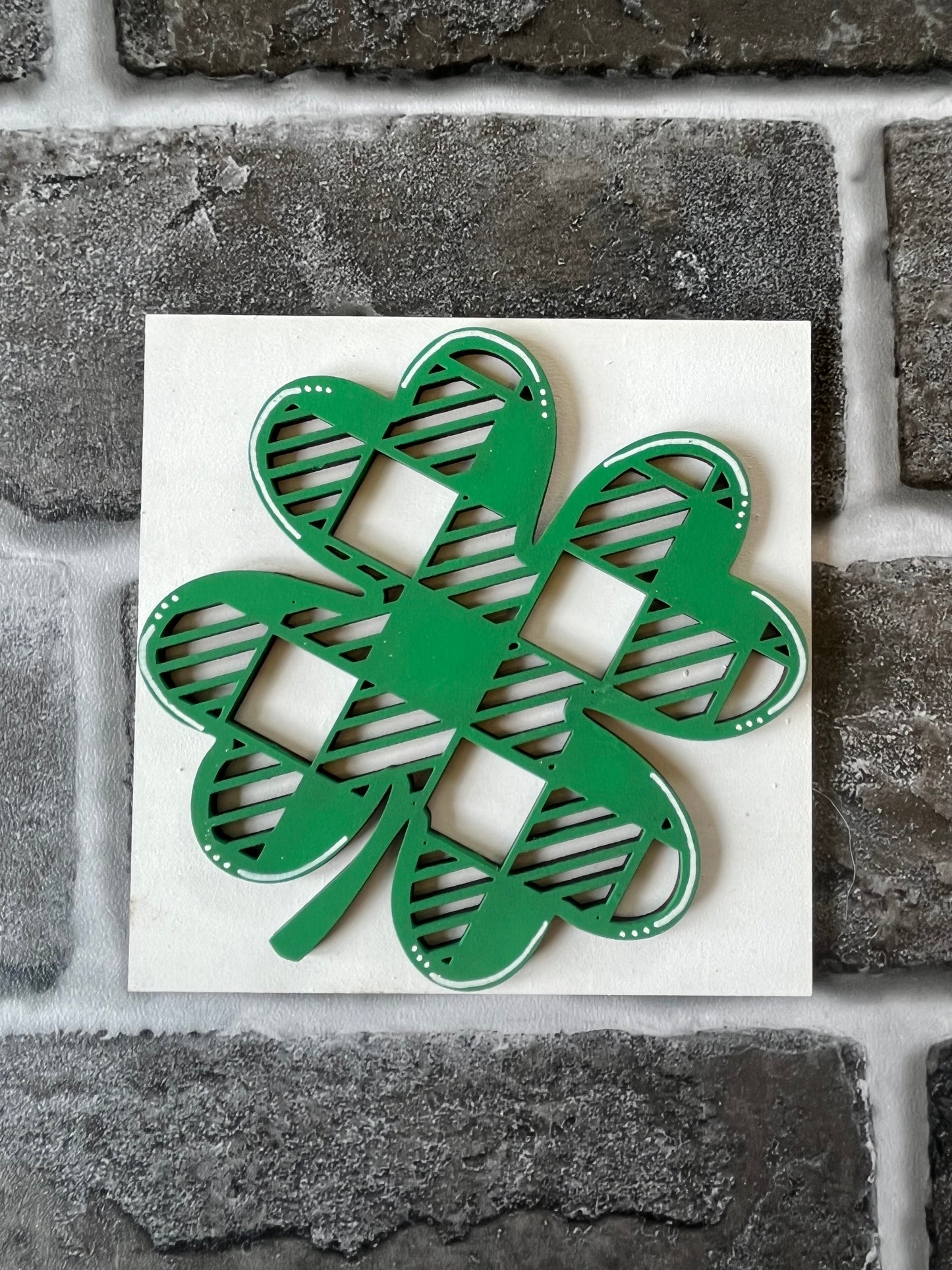 St. Patrick’s Day Shamrock Ladder Tile