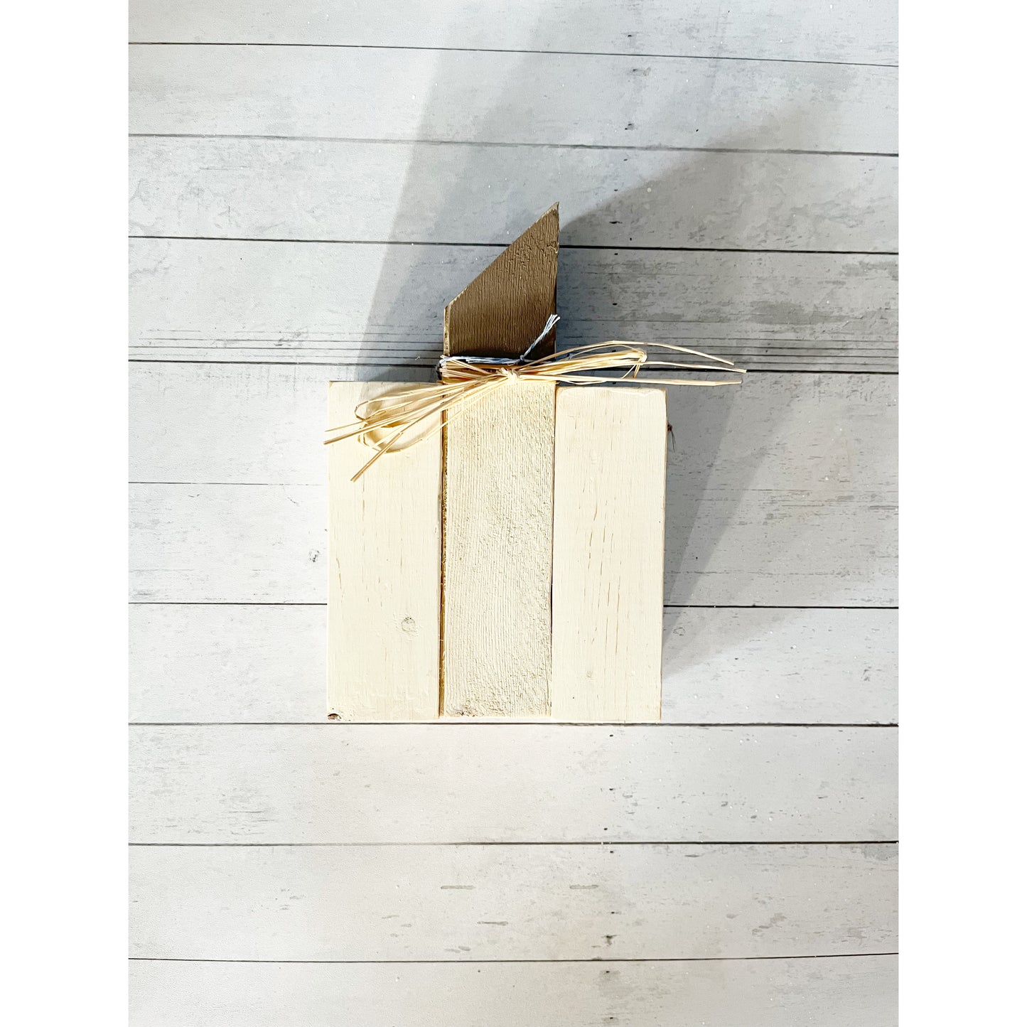 Small Wooden Pumpkin Shelf Sitter