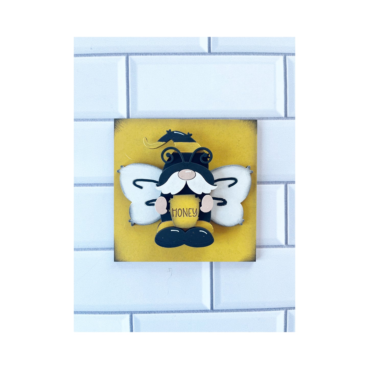 Bee Gnome Ladder Tile