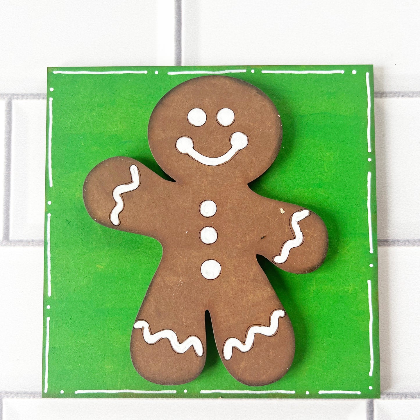 Green Gingerbread Ladder Tile