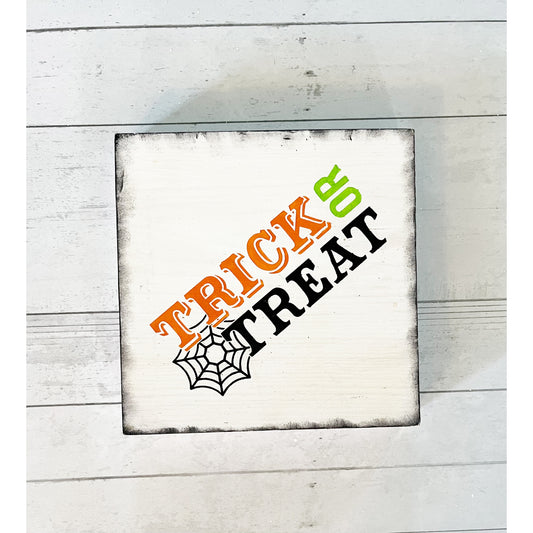 Trick or Treat Shelf Sitter