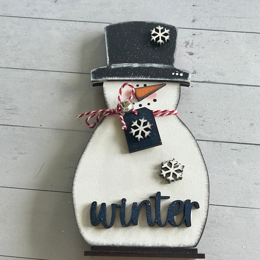 Winter Snowman Shelf Sitter