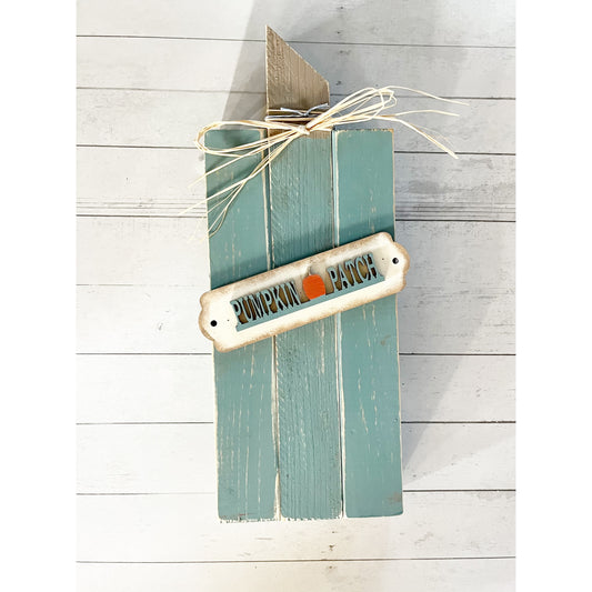 Large Wooden Pumpkin Shelf Sitter