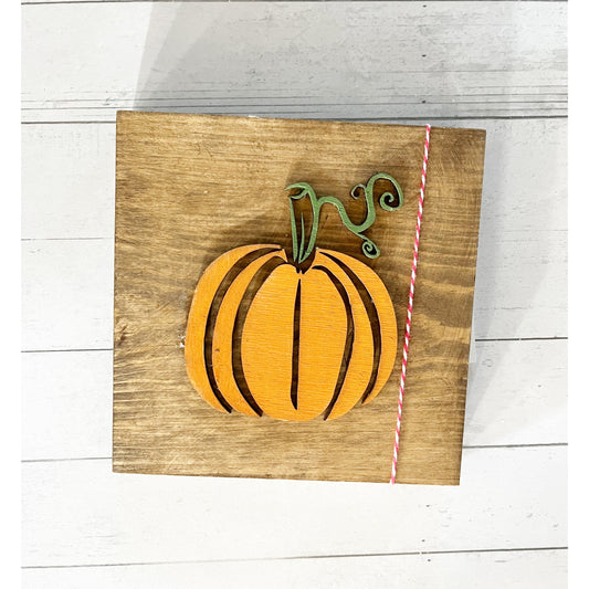 Pumpkin Shelf Sitter